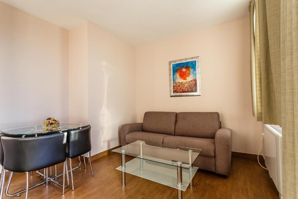 Apartament Frajona *